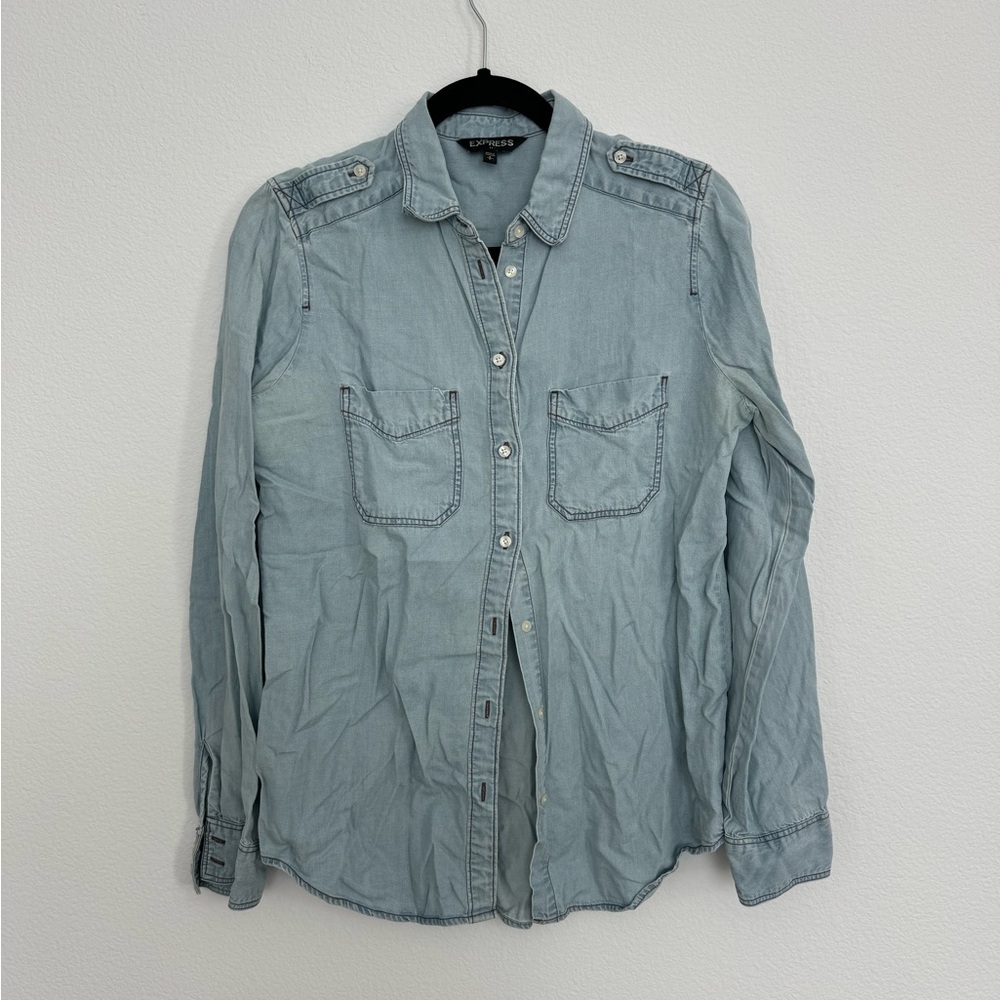Women’s Relaxed Button Down Top